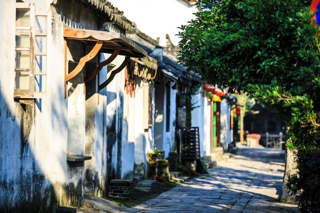 轰六的最新改进型号是什么？游戏画面