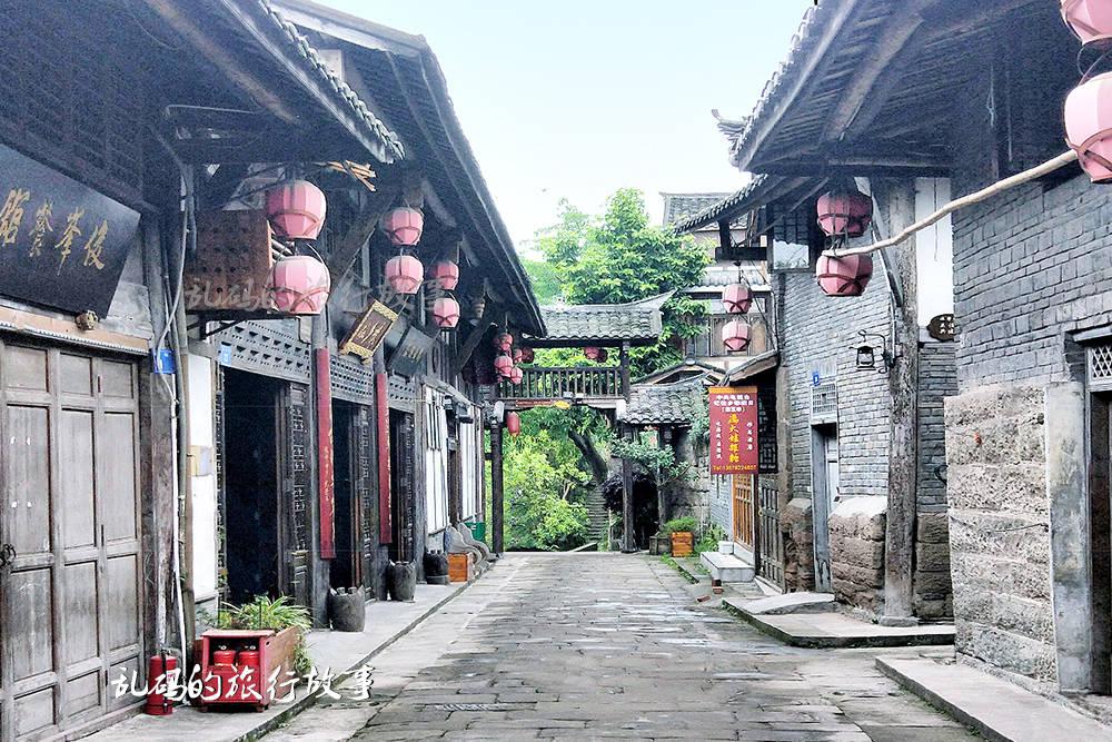 鲜奶运输车找不同